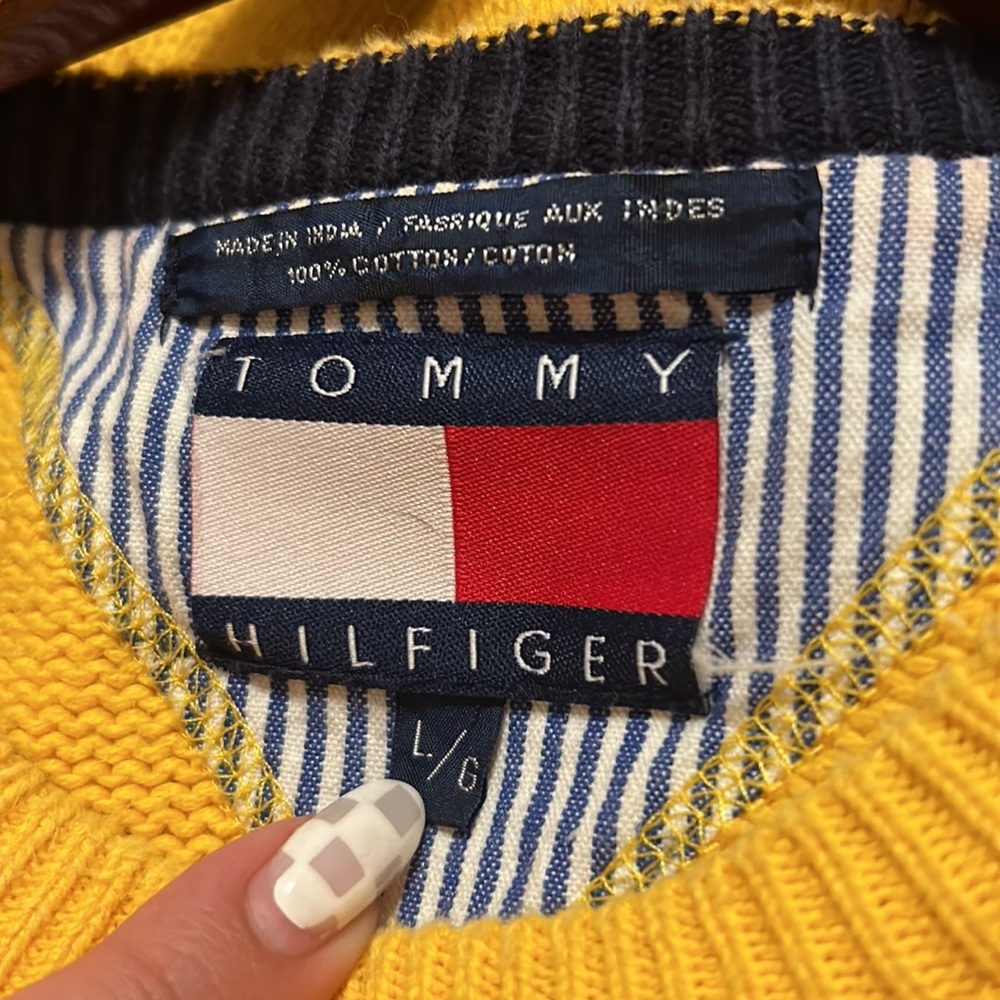 Tommy Crew Neck Yellow Sweatshirt - Picture 5 of 5